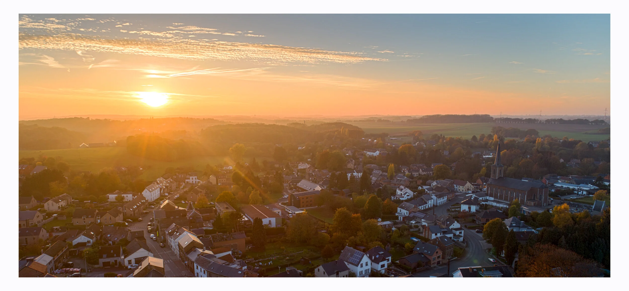 Vue aérienne au coucher du soleil